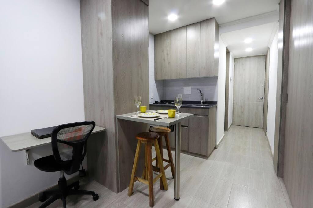 Loft Con Balcon Lgbtq+ Theatron Apartamento